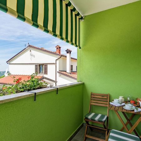 Spacious Apartment In Pazin With Pool Cerovlje エクステリア 写真